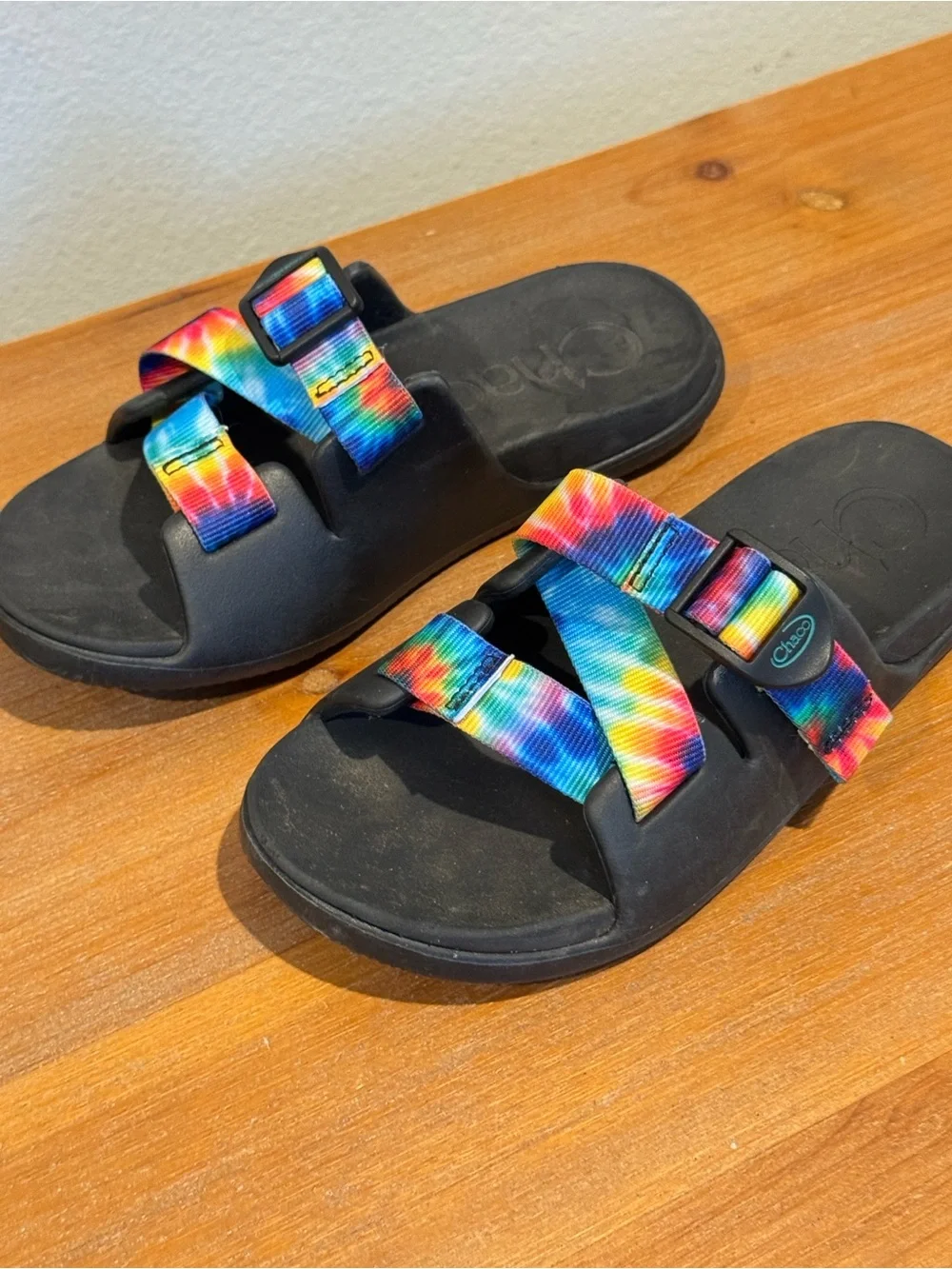Chaco Chillos Kids Youth Tie Dye Rainbow Slip On Sandals K1